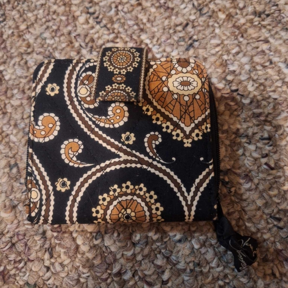 VERA BRADLEY WALLET